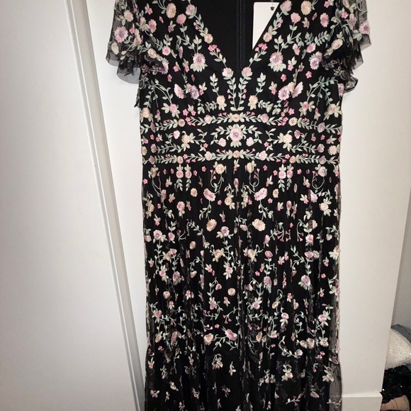 NWT | Mac Duggal 35104 Black Embroidered V Neck Cap Sleeve Midi Dress Size 16 - Picture 5 of 11